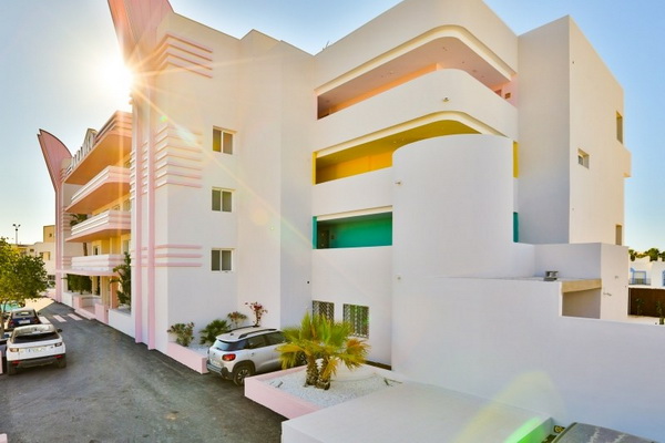 kiến trúc độc đáo của khách sạn Paradiso Ibiza Art Hotel