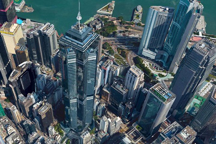 tòa The Center tại Hong Kong có nơi để xe đắt đỏ
